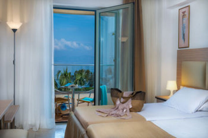 Hotel 2 of 44