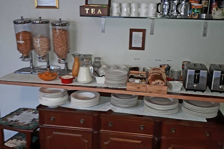 Dining 53 of 67