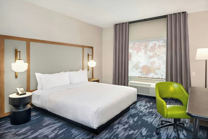 Room 10 of 70