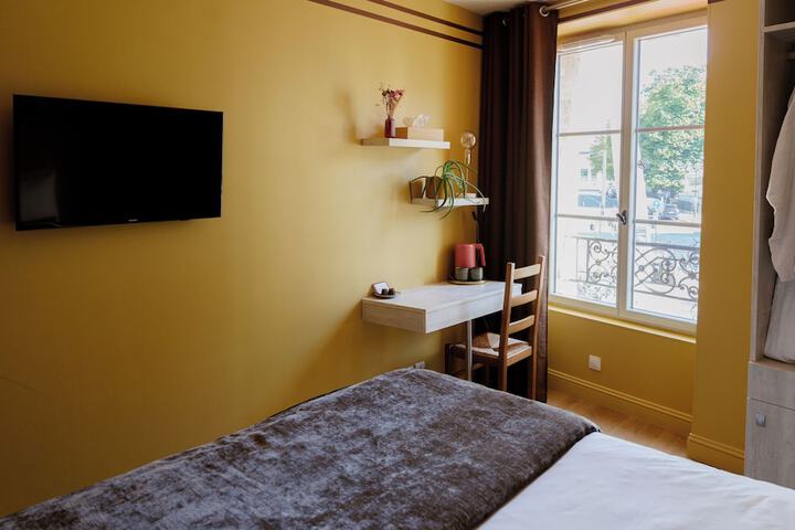 Room 8 of 39