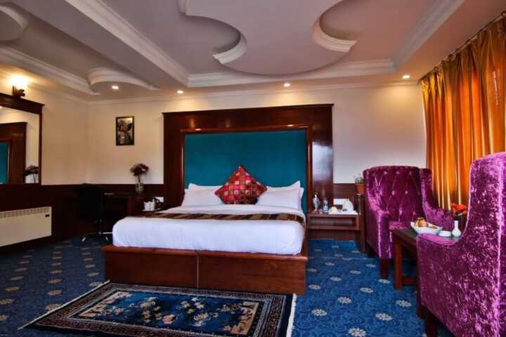 Room 3 of 21