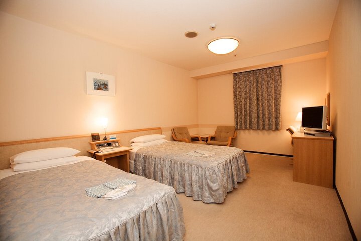 Room 4 of 31