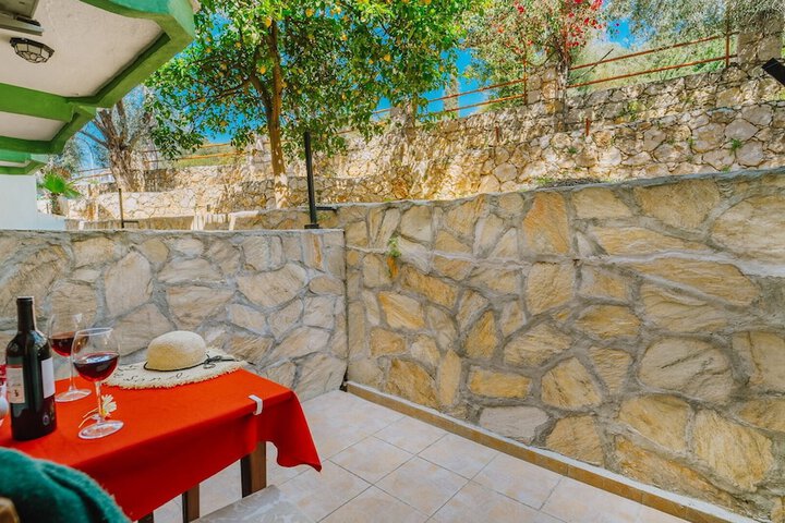 Terrace/Patio 19 of 68