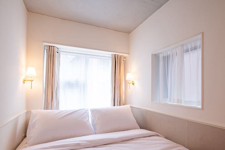 Room 15 of 96