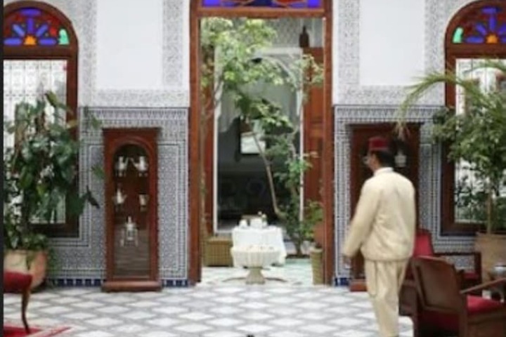 Entrance & Lobby