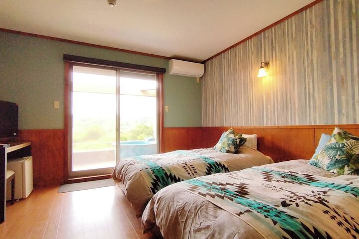 Room 10 of 61