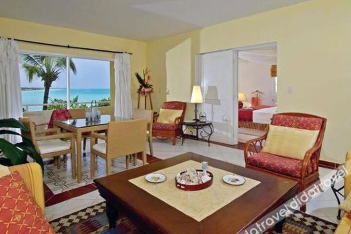 Hotel Interior 99 of 151