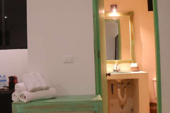 Room 142 of 234