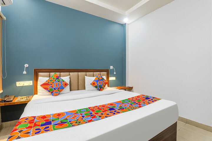 Room 18 of 27