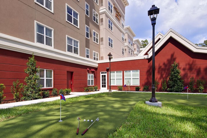 Mini-golf