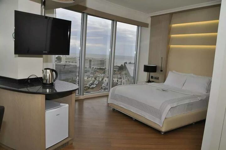 Room 2 of 20