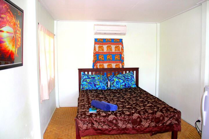 Room 2 of 18