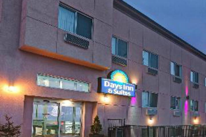 Photo of DAYS INN OZONE PARK / JFK AIRPOR
