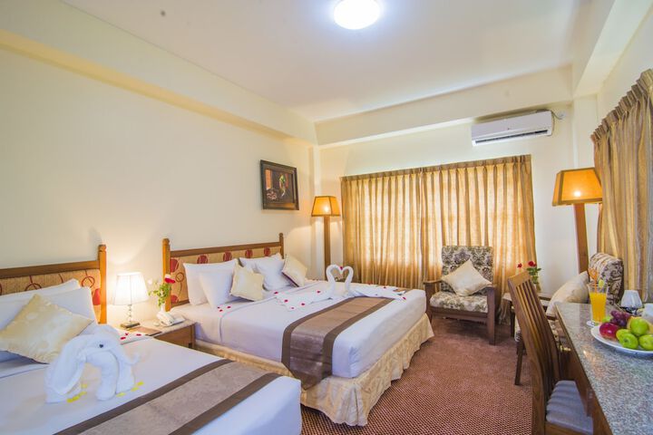 Room 9 of 37