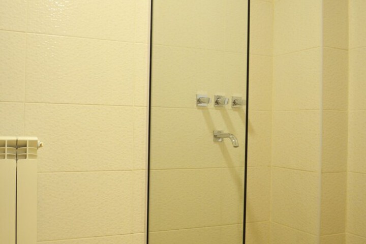 Room 25 of 47