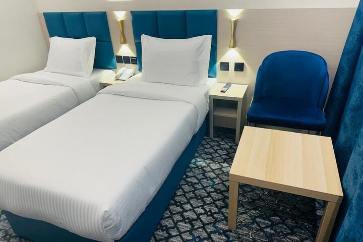Room 19 of 33