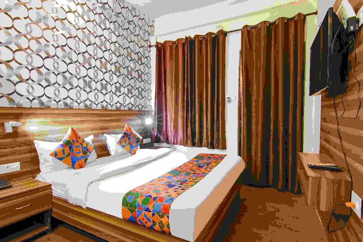 Room 18 of 38