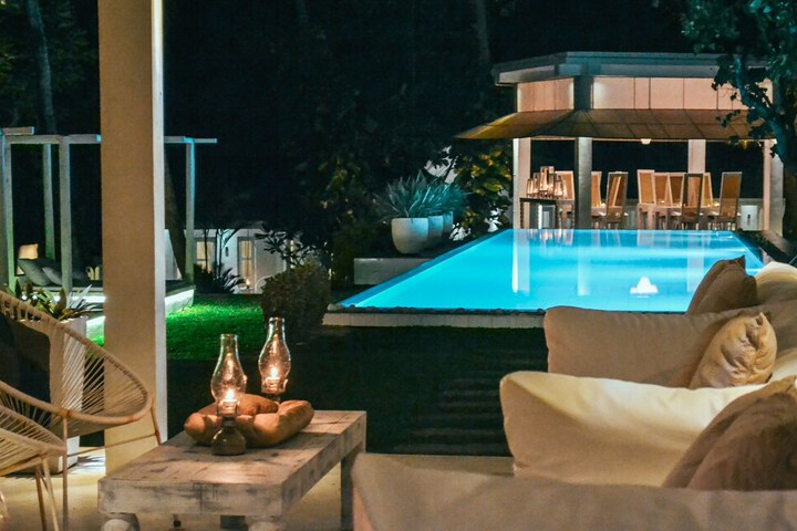 Hotel Exterior 86 of 95