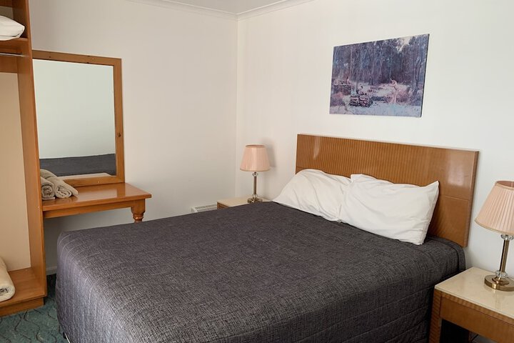 Room 9 of 44