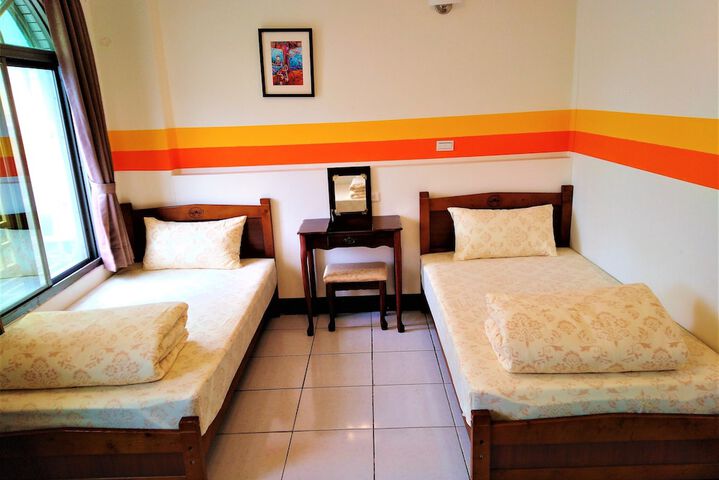 Room 15 of 41
