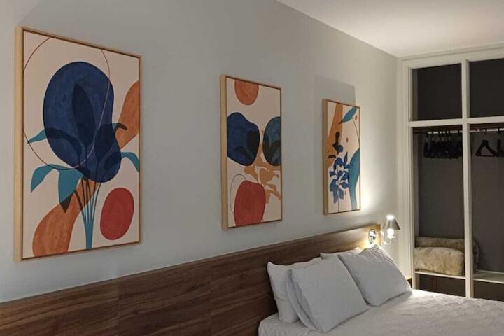 Room 22 of 38