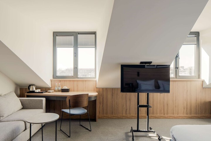 Room 40 of 92