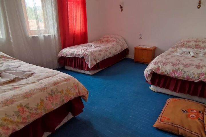 Room 14 of 175