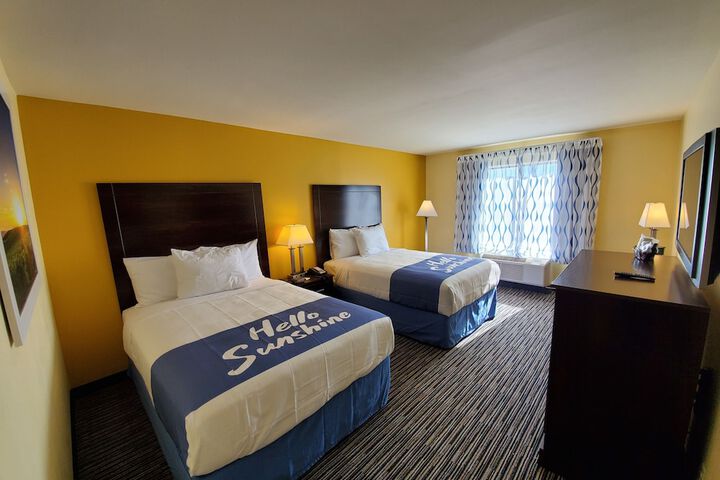 2 Double Beds (10 of 11)
