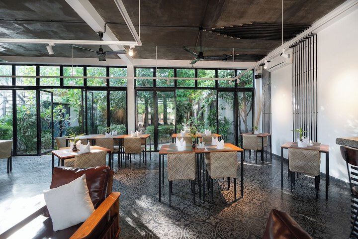 Dining 58 of 131