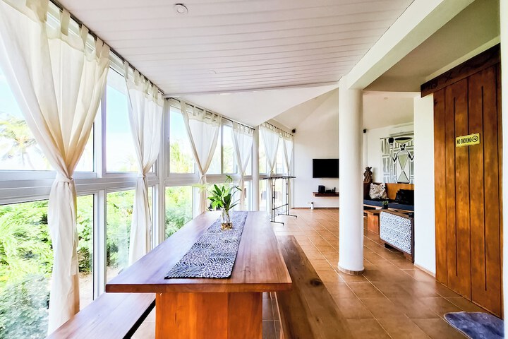 Dining Photos