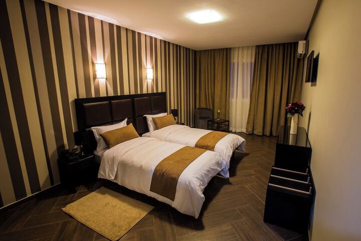 Room 19 of 31