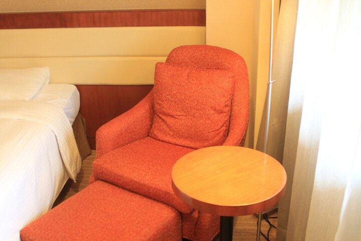 Room 21 of 40