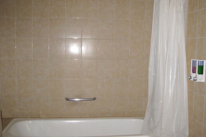 Room 46 of 103