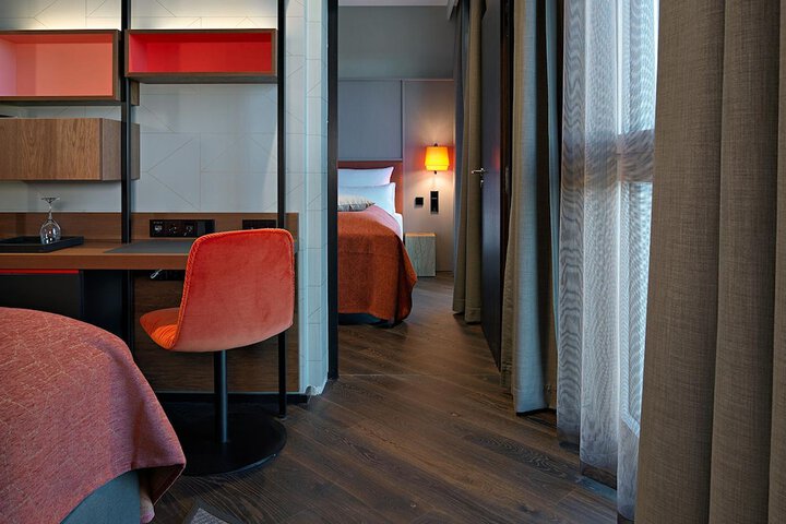 Room 18 of 39