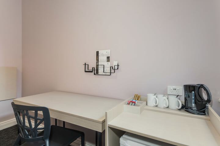 Room 7 of 61