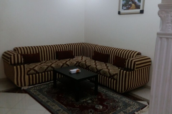 Room 13 of 17