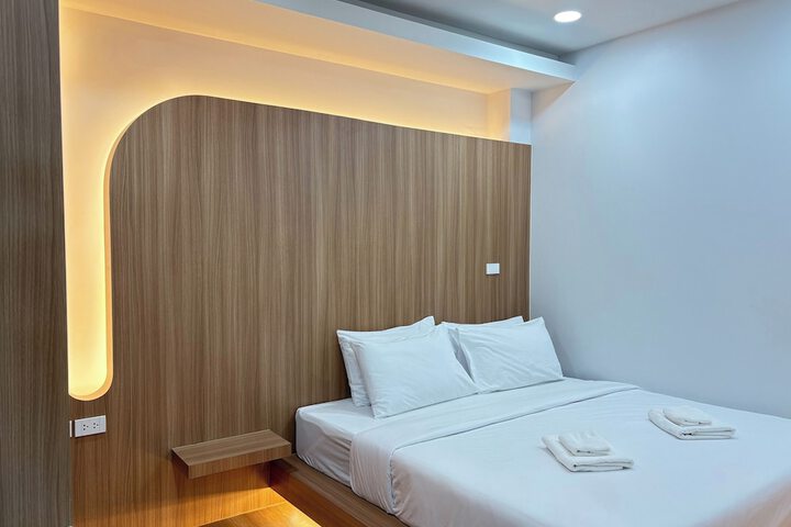 Room 4 of 39