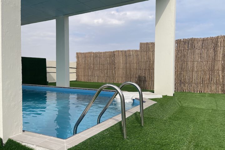 Pool 24 of 34
