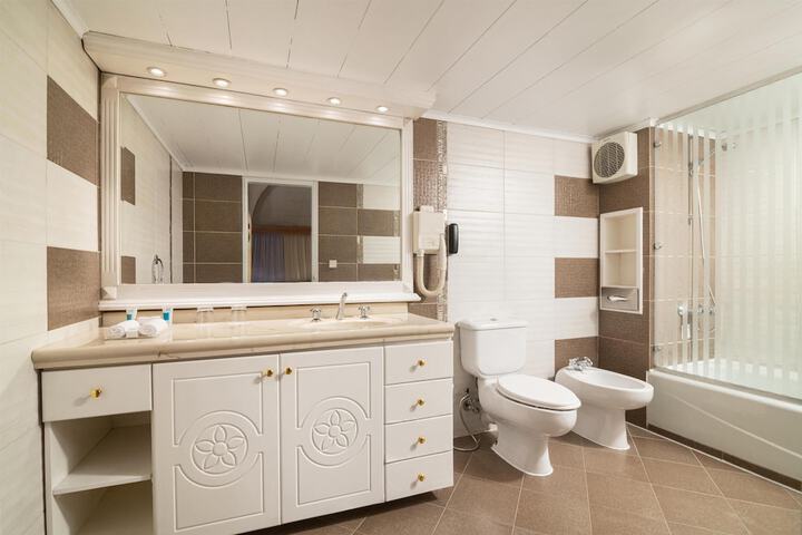 Bath Interior