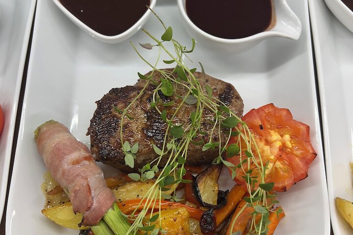Dining 52 of 68