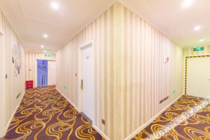 Hotel Interior 14 of 46