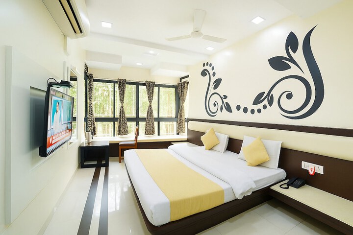 Room 12 of 35
