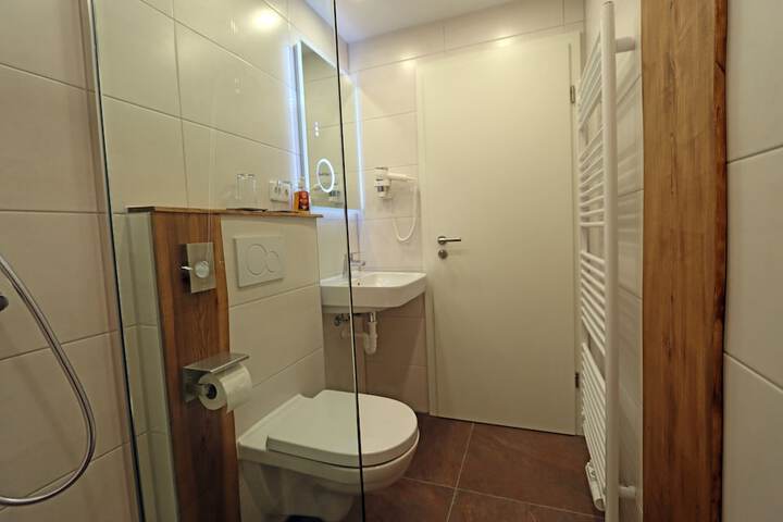 Room 60 of 121