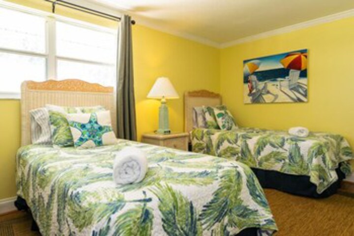 Room 43 of 59
