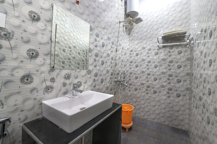 Room 45 of 73