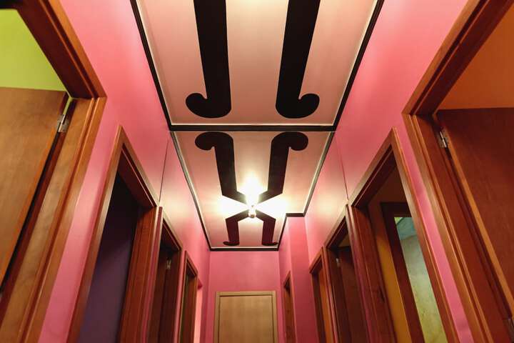 Room 31 of 100