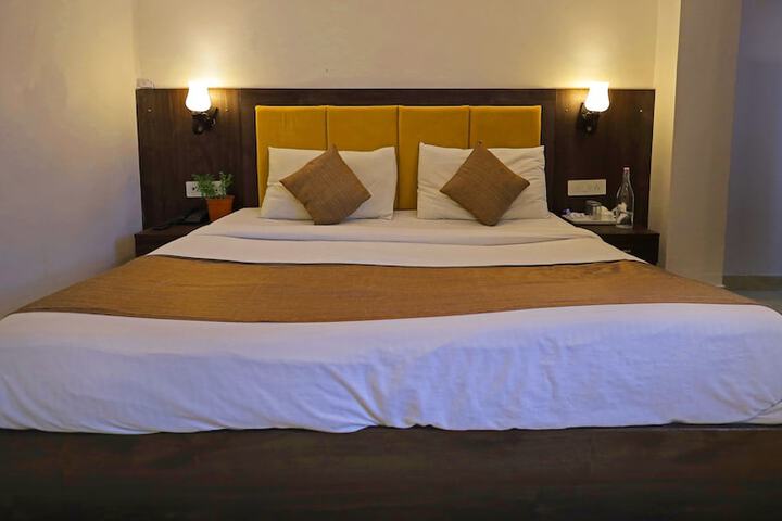 Room 16 of 24