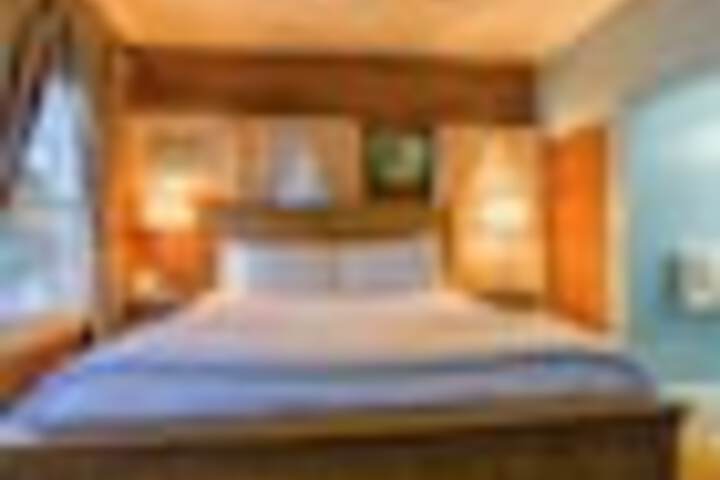 Room 38 of 192