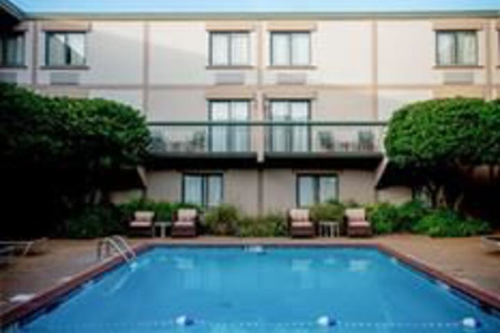Hotel with Pool