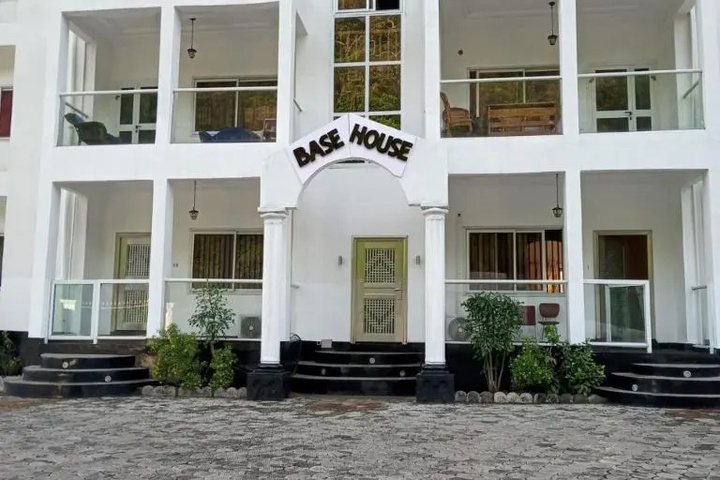 Hotel 3 of 3